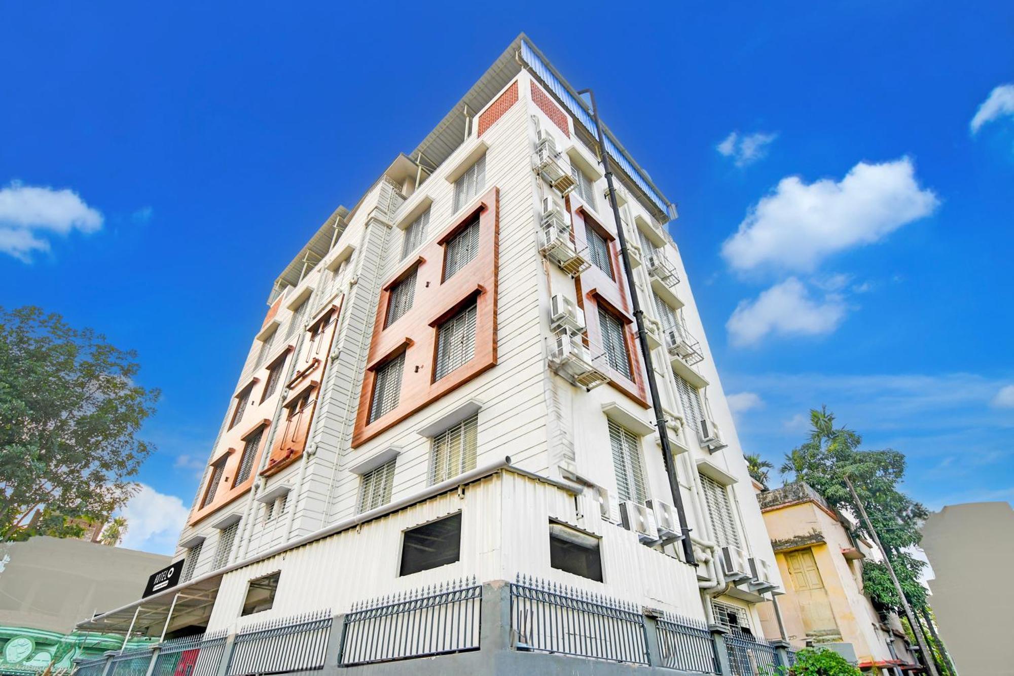Готель Super Townhouse Kaikhali Near Airport Колката Екстер'єр фото
