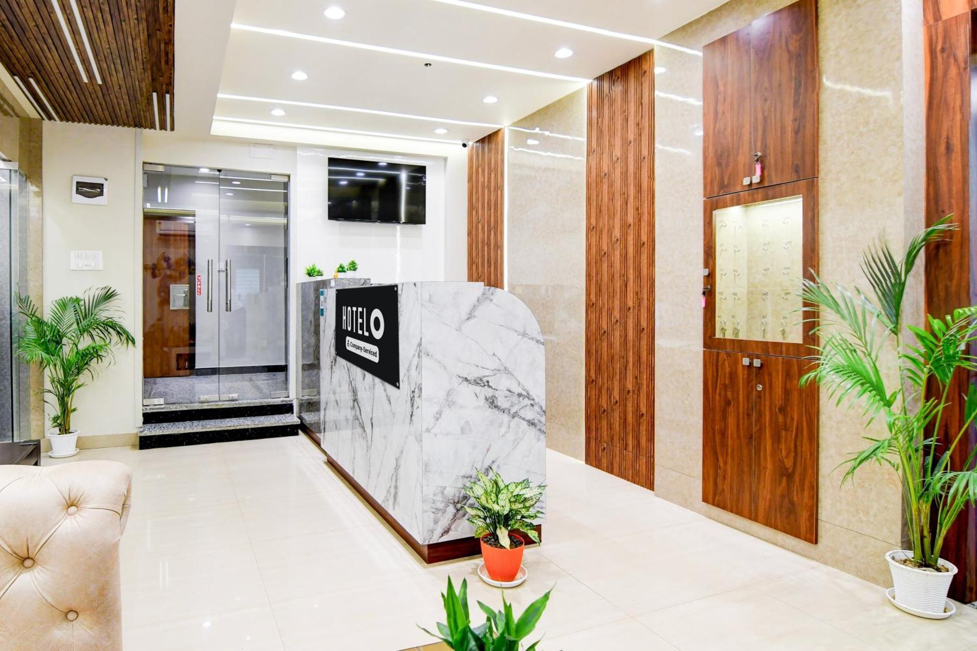 Готель Super Townhouse Kaikhali Near Airport Колката Екстер'єр фото
